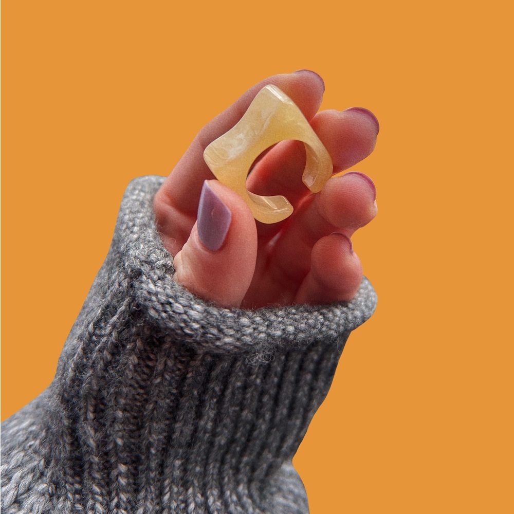 Cream Chunky Acrylic Ring - Picture 2 of 5